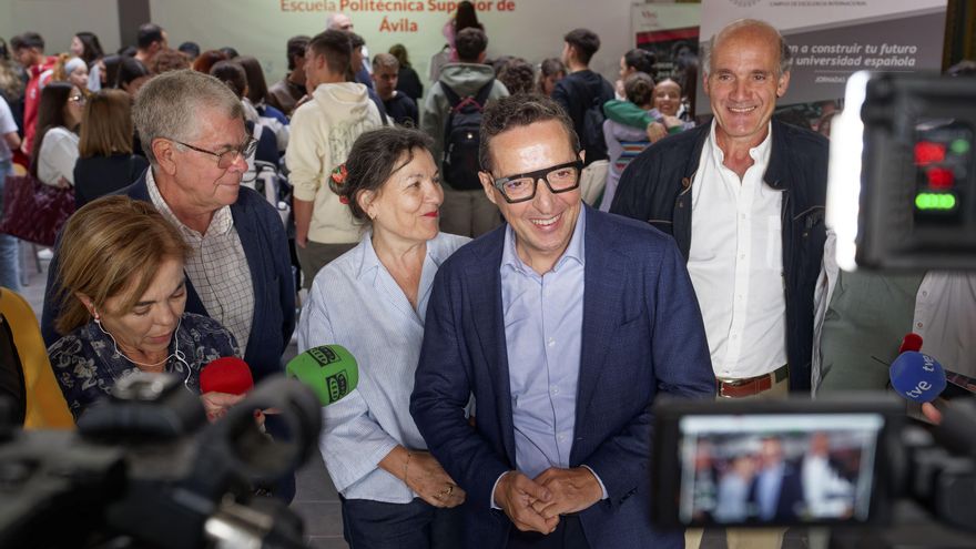 Los rectores rechazan "cualquier conducta no ética" tras la retirada de 75 artículos del rector de Salamanca