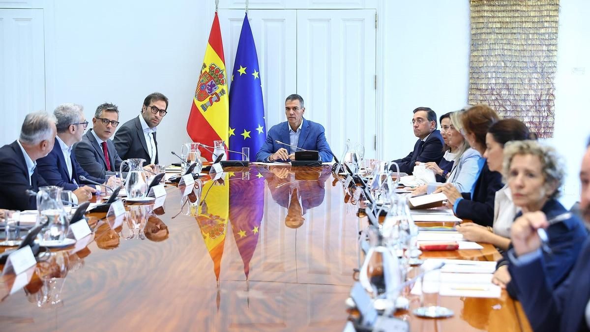 El Gobierno duplica las plazas para migrantes en Ceuta en solo una semana y descarta su traslado a la Península