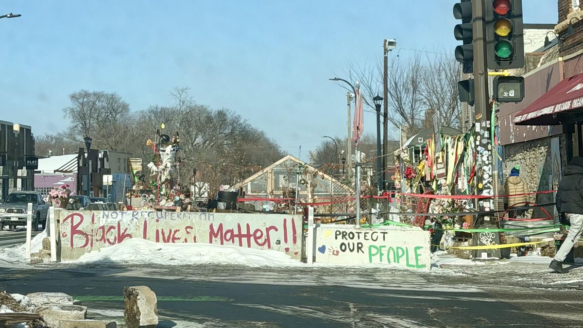 Movilización, resistencia y vídeos de móvil para que el trumpismo rinda cuentas por los asesinatos de Good y Pretti