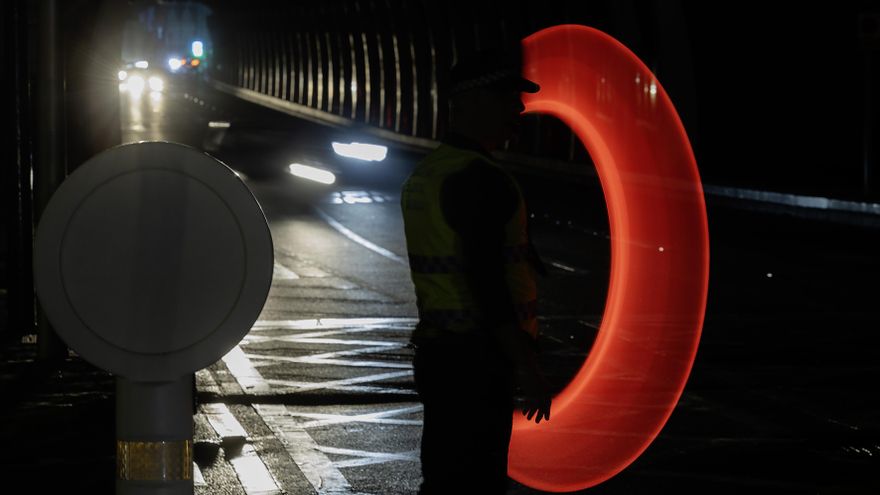 Las eléctricas han cobrado al menos 2.225 millones por el servicio de control de tensión que falló en el apagón