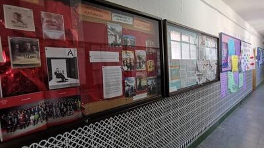 La respuesta de un instituto de Ronda a los cánticos machistas del Elías Ahuja: "¡La violencia no es tradición!"