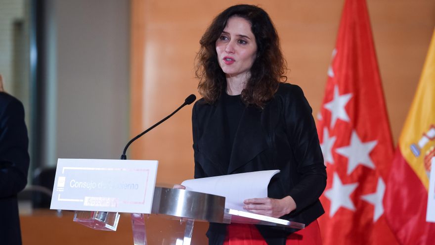 La presidenta de la Comunidad de Madrid, Isabel Díaz Ayuso, ofrece una rueda de prensa tras la reunión del Consejo de Gobierno, que de forma extraordinaria en Alcobendas