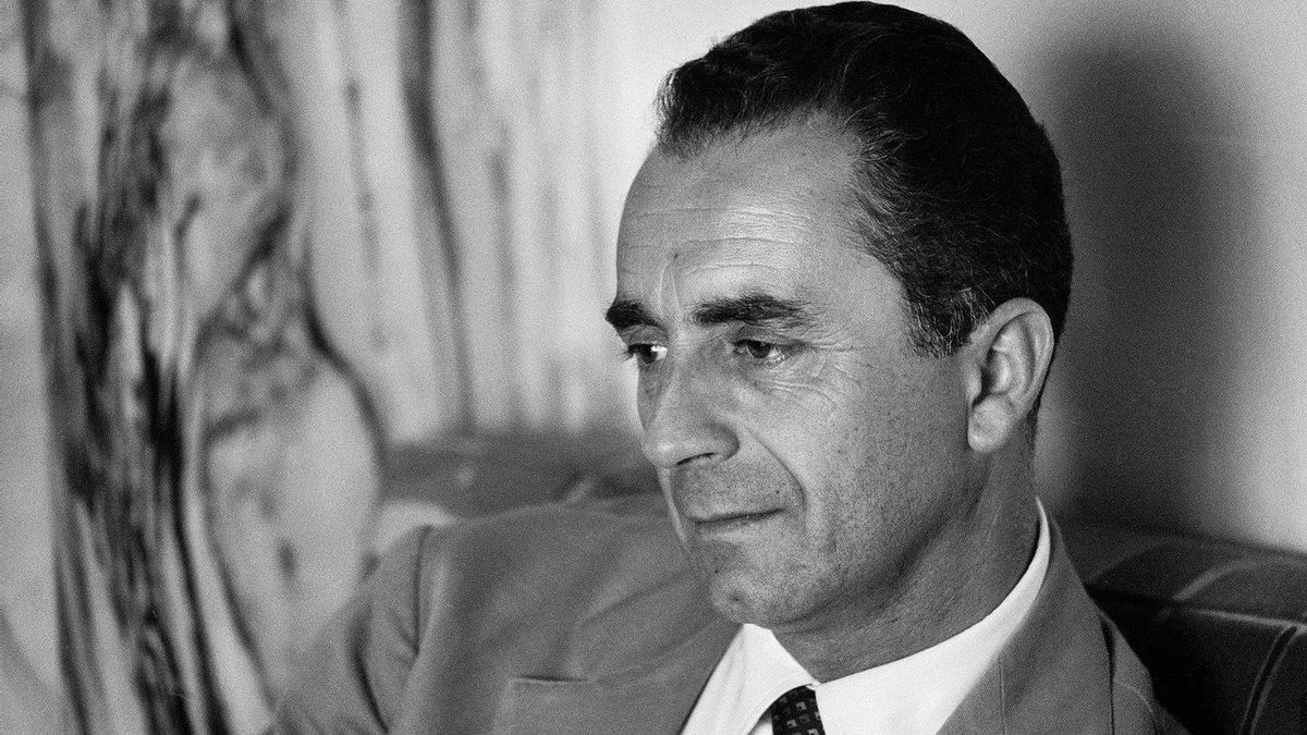 La obra fotográfica de Micheangelo Antonioni aterriza en Barcelona para dialogar con las imágenes de Luigi Ghirri