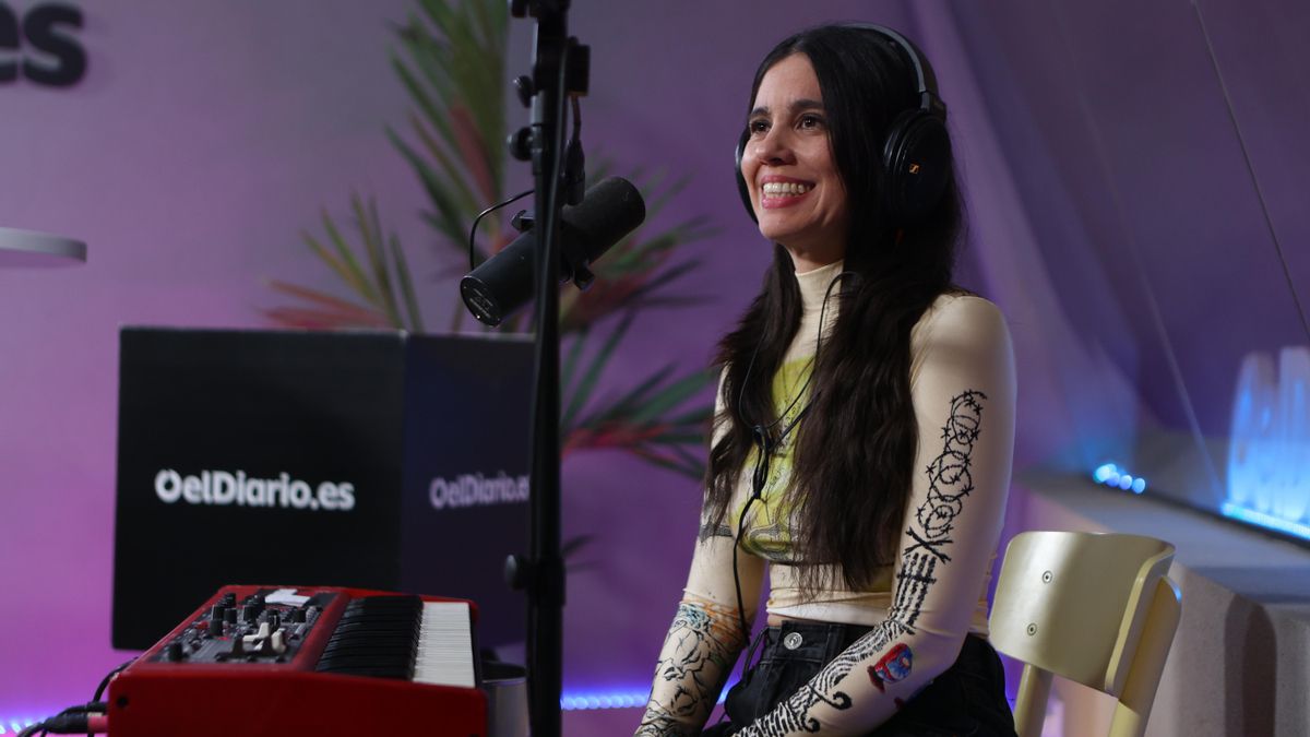 Javiera Mena, durante el encuentro
