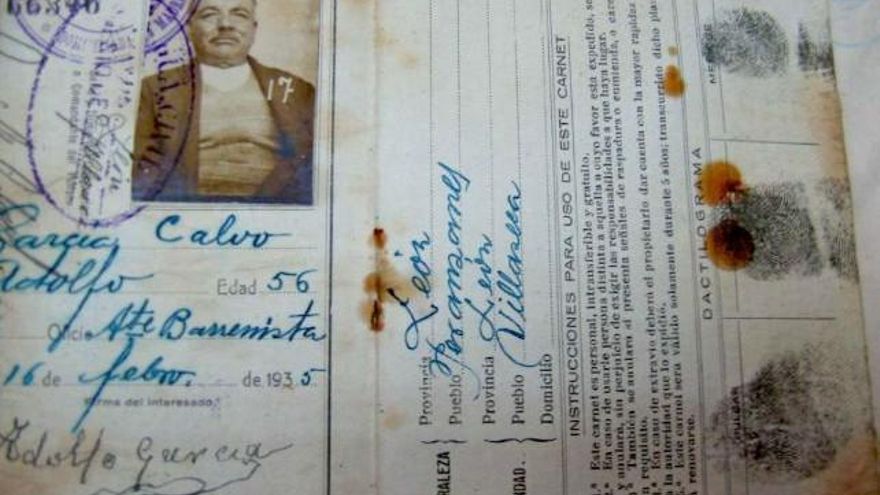 Ficha del minero Adolfo García Calvo.