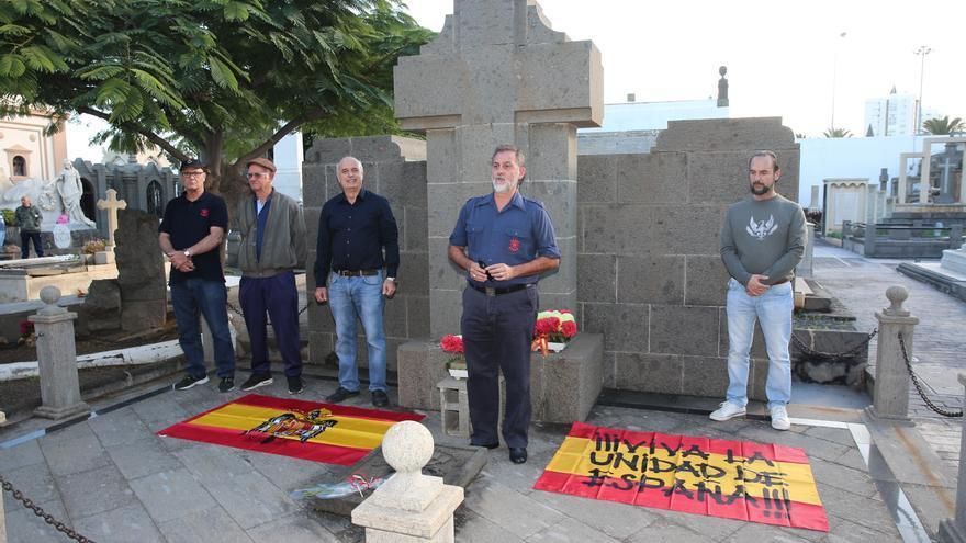 Homenaje a Franco en el cementerio de Vegueta.