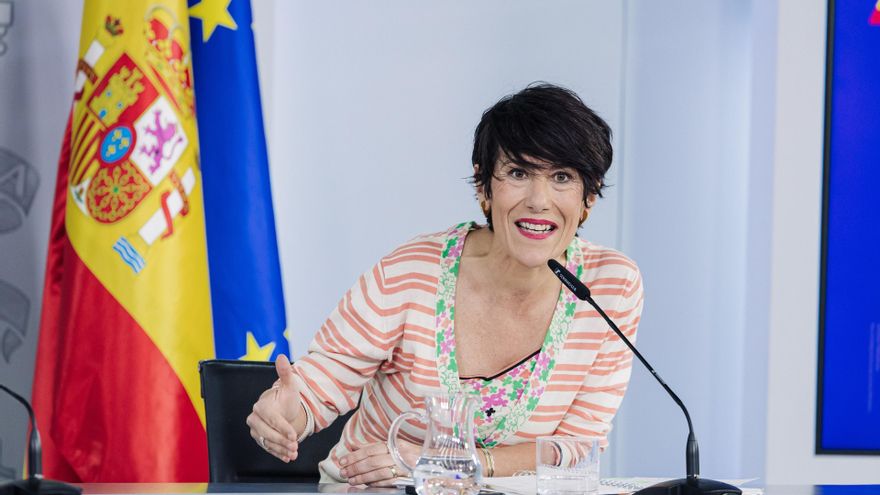 La ministra Portavoz, Elma Saiz, durante la rueda de prensa posterior al Consejo de Ministros, a 16 de junio de 2026, en Madrid (España).