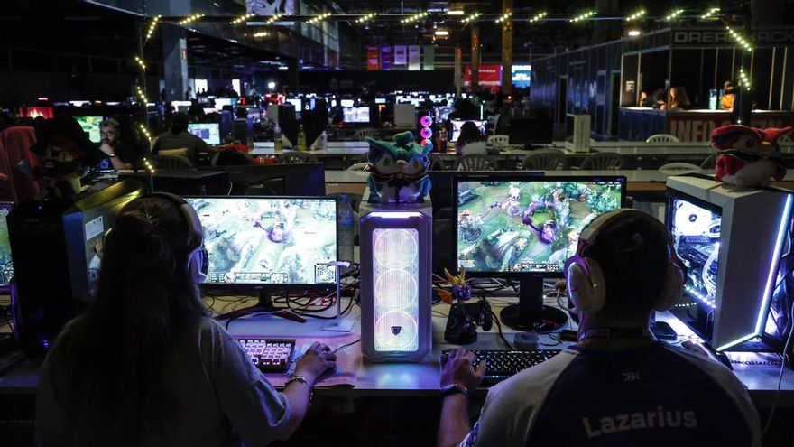 Cómo puedes solicitar y en qué emplear los 400 euros del bono cultural para jóvenes que está disponible desde hoy