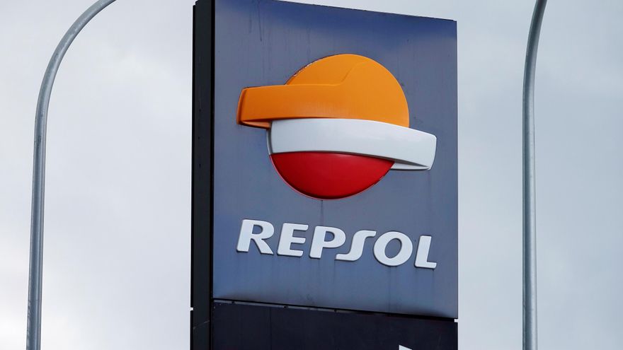 Detalle del logotipo de Repsol, en una fotografía de archivo. EFE/ Mauritz Antin