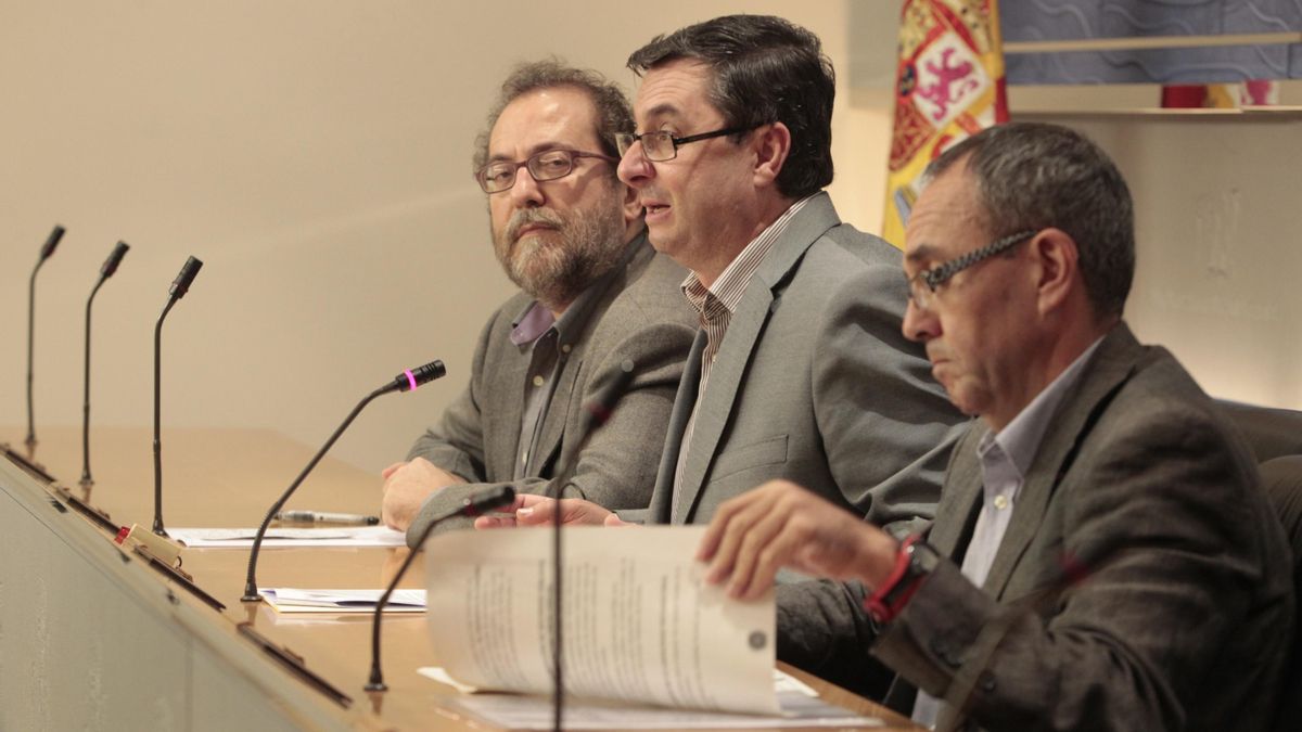 IU plantea una declaración institucional sobre la República