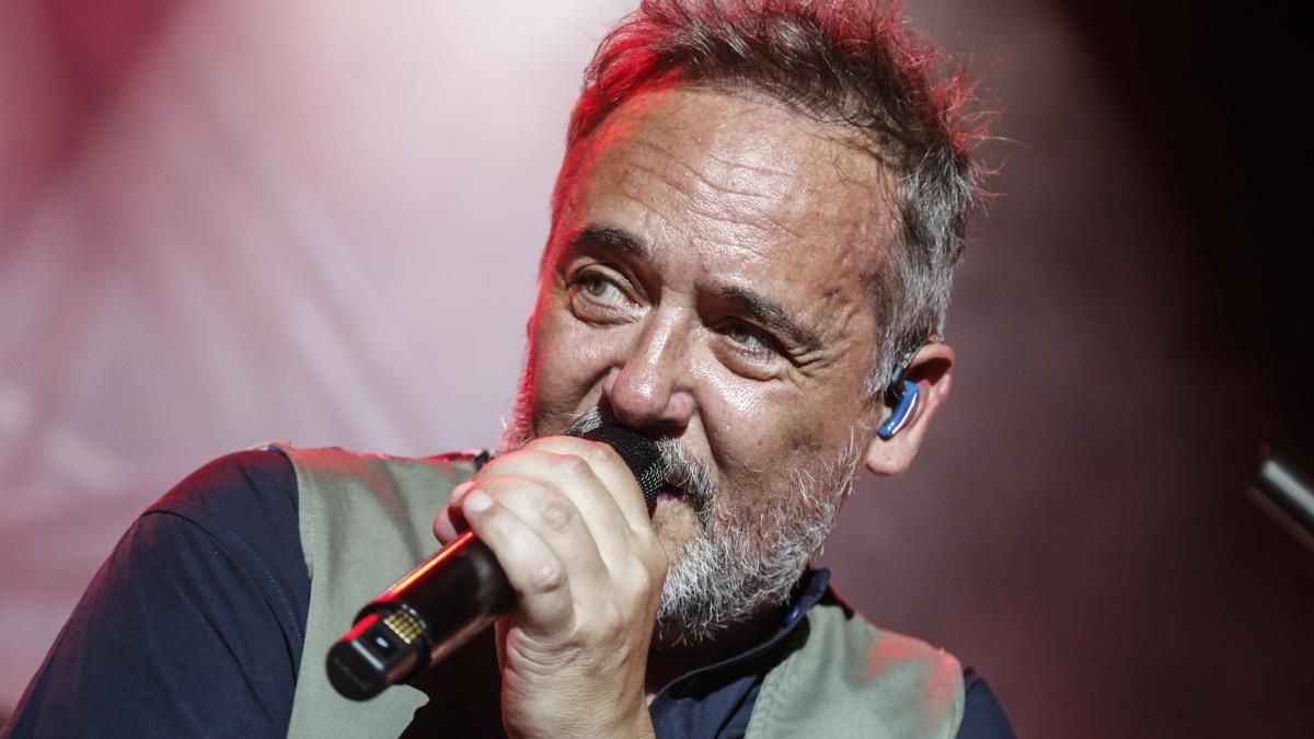 Concierto de Love of Lesbian en el Festival de la Guitarra