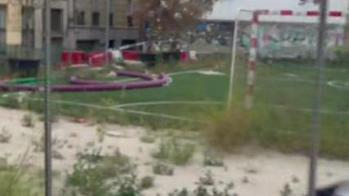 Dragones de Lavapiés, ante la "emergencia deportiva" de quedarse sin campo: "Borran la huella de un fútbol por la igualdad"