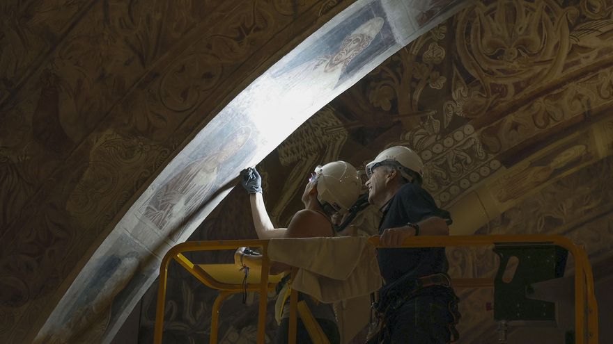 El MNAC considera "falsos" los datos de los técnicos de Aragón sobre las filtraciones en los murales de Sijena