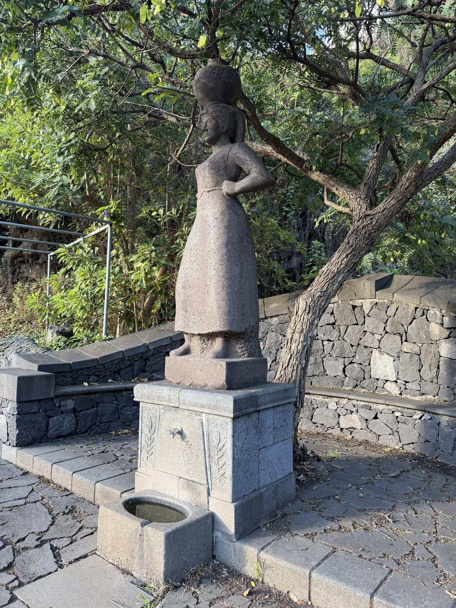 E.scultura titulada ‘La aguadora de Las Nieves’, obra de Jorge Beda Morcillo Juliani.