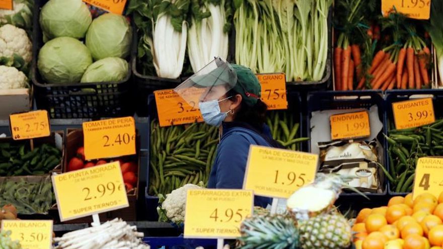 Los sindicatos estudian movilizaciones en el sector minorista de alimentación que afectan a 11.000 trabajadores en Asturias