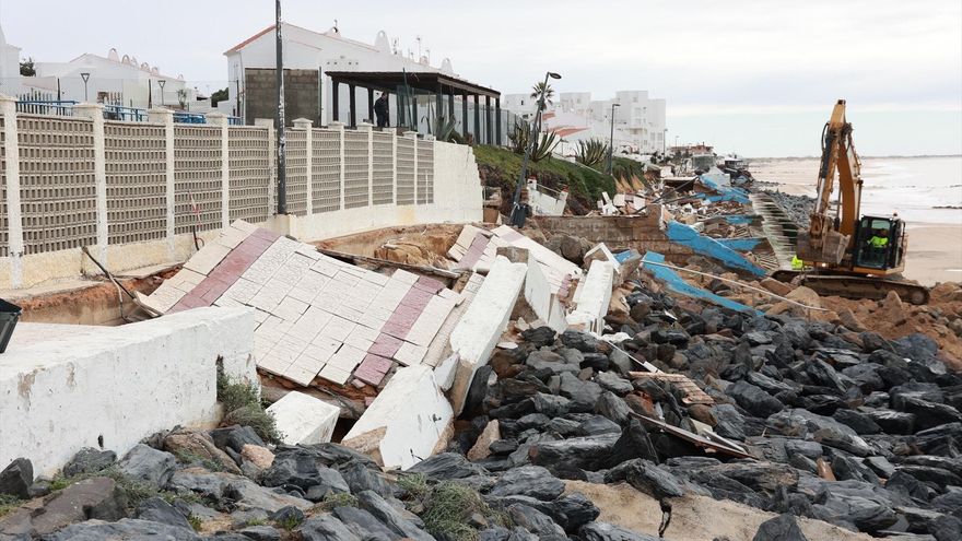 El Gobierno descarta expropiar las casas en primera línea de playa en Matalascañas tras un temporal camino de los tribunales