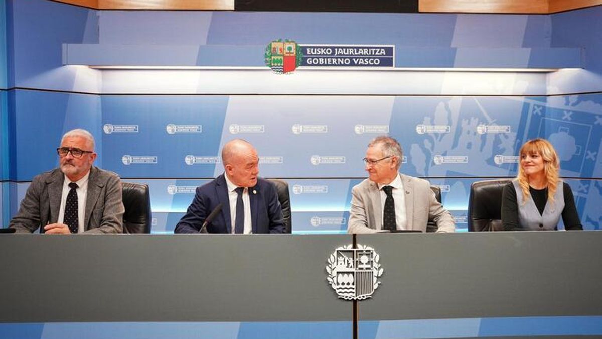 Tregua universitaria: el consejero Pérez Iglesias y el rector Bengoetxea escenifican la paz tras la polémica por la financiación