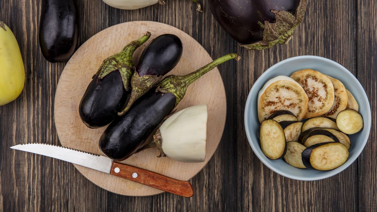 Para esta receta usaremos berenjena en lugar de placas de pasta
