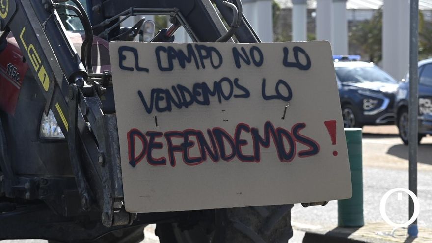 El campo anuncia movilizaciones por la subida "inasumible" del gasóleo agrícola