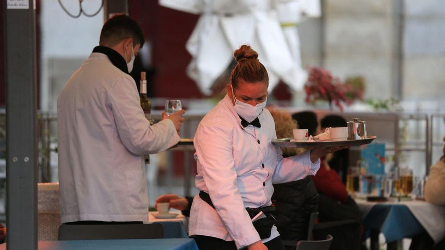 Un whisky y una hamburguesa de medianoche en Madrid