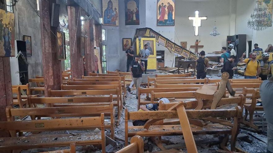 Suben a 22 los muertos en ataque atribuido a Estado Islámico contra una iglesia de Damasco