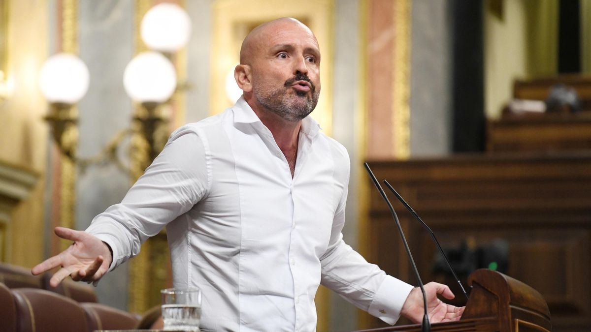 El exasistente de la pareja de Rajoy carga en el Congreso contra Begoña Gómez: "La juzgará el pueblo, no podrán hablar de lawfare"