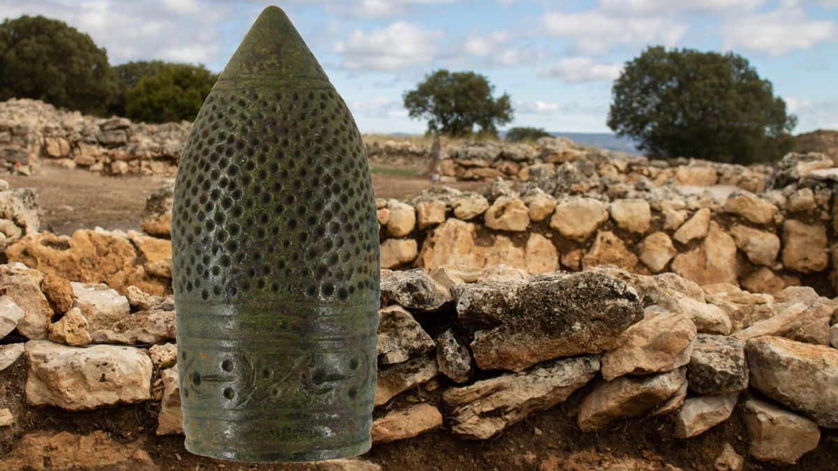 Dedal hallado en el yacimiento de La Graja, en Higueruela (Albacete)