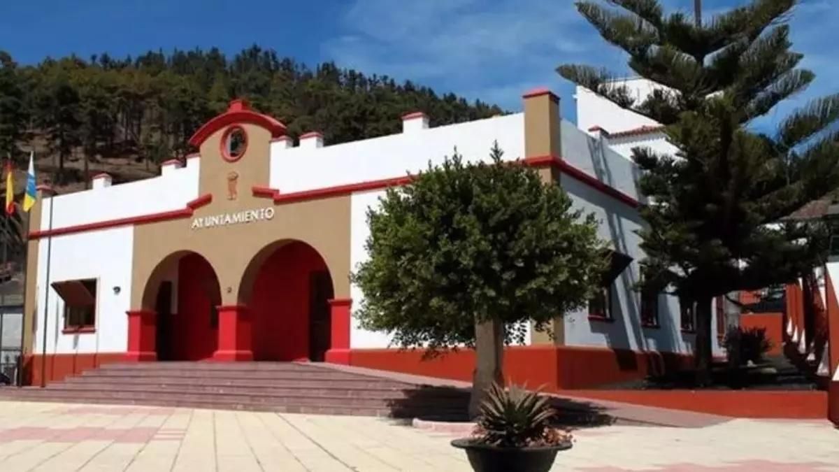 El Ayuntamiento de Fuencaliente aprueba un presupuesto de casi 7 millones: mantiene la ayuda a la natalidad con 1.200 euros por niño