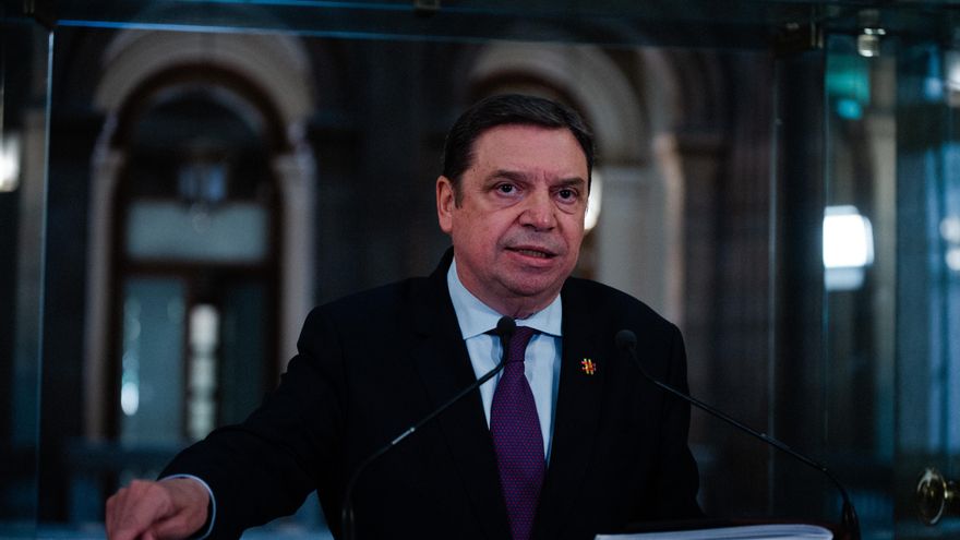 Planas propone 18 medidas para frenar la crisis del campo pero los agricultores mantienen las protestas