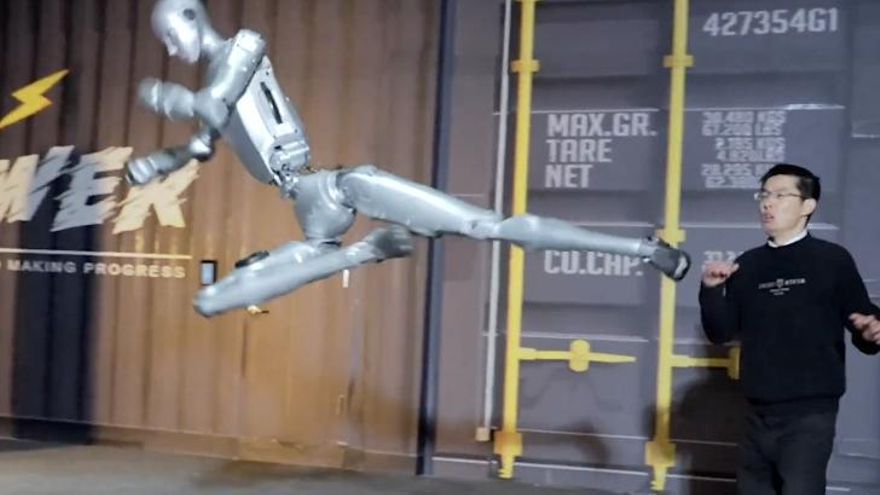 Los robots ya entrenan en artes marciales y aprenden más rápido que los humanos: la ventaja está en sus sensores