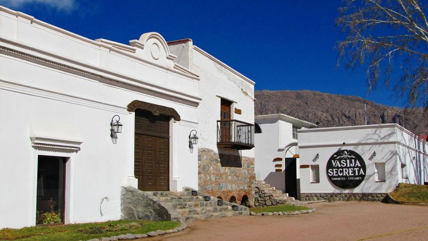 Arquitectura colonial en laas calles de Cafayate.
