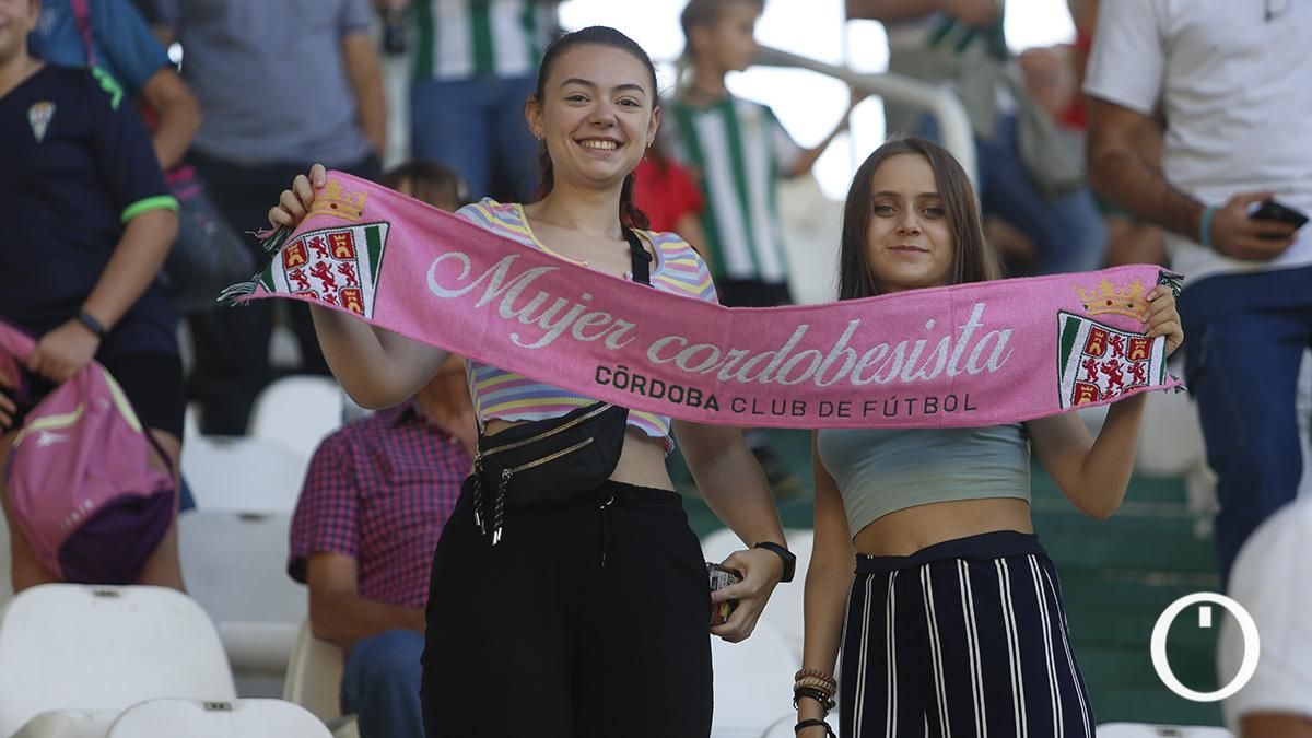 Grada Blanquiverde del encuentro entre el Córdoba CF y AD Mérida