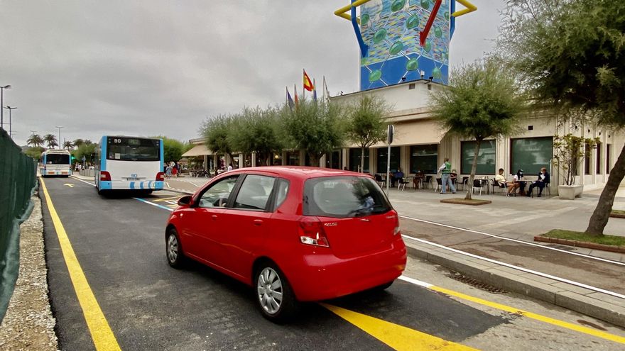 Archivo - Tráfico en El Sardinero