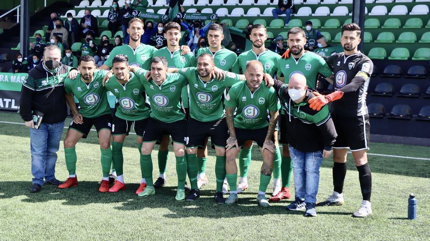 Pulso por el ascenso directo entre el Atlético Paso, Tenerife B y Arucas