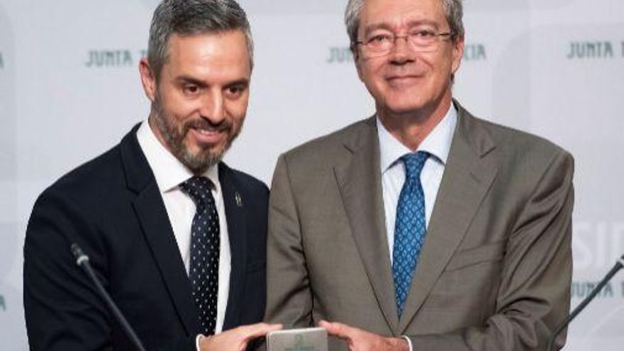 "Contención" vs "política agresiva de gasto público": PP y Cs enfrentan sus recetas anticrisis en el Gobierno andaluz