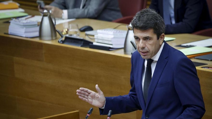 Carlos Mazón durante su comparecencia en Les Corts.