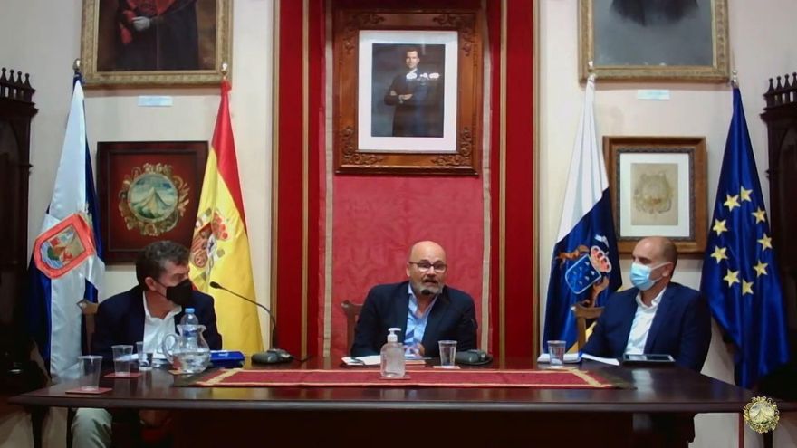 Mesa redonda celebrada en la Real Sociedad Económica de los Amigos del País de Tenerife