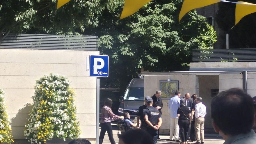León XIV se reúne en la Nunciatura con un grupo de 30 enfermos, en Madrid, a 6 de junio de 2026