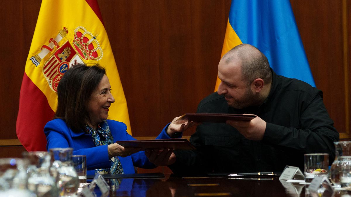 Margarita Robles y su homólogo el ministro de Defensa de Ucrania