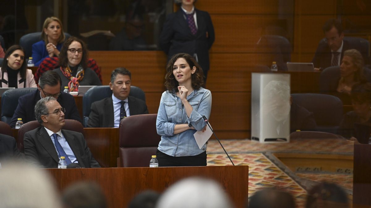 Isabel Díaz Ayuso en el pleno de la Asamblea de Madrid, el día 10 de noviembre de 2022
