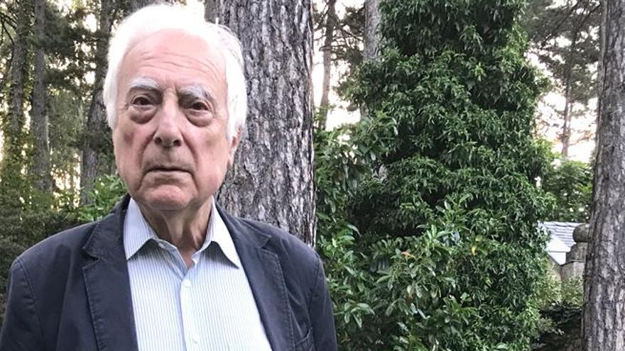 Adiós a Aquilino Duque, el poeta conservador que toreaba para el sol y para la sombra