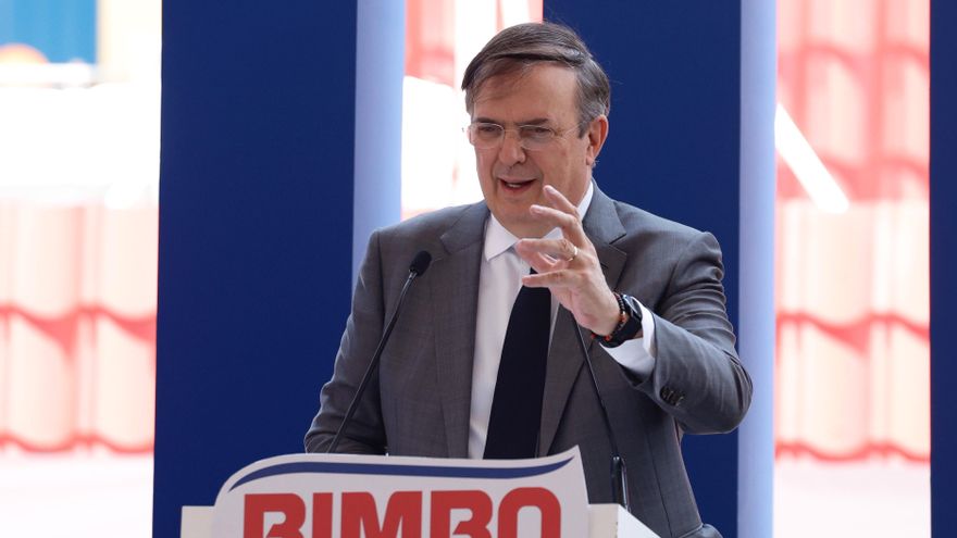 "México hoy está en una situación mejor que algunos de sus competidores", dice Ebrard