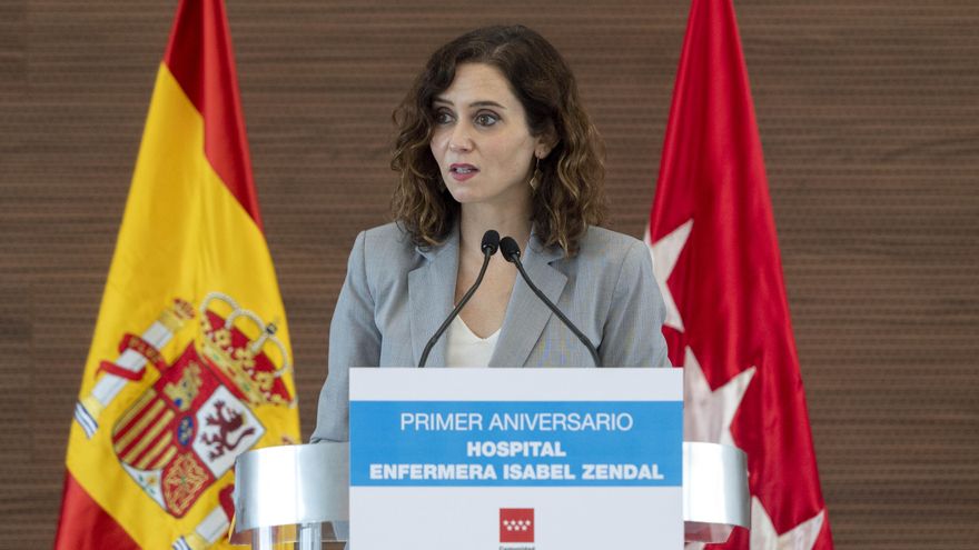 El plan de Ayuso para Navidad ante el auge de los contagios: cero restricciones y un test para cada madrileño