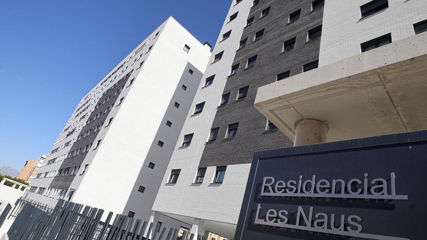 El escándalo de las VPO salpica a las élites de Alicante y al PP: familias adineradas y sueldos de 70.000 euros se adjudicaron pisos protegidos