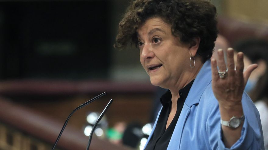 La diputada de ERC Pilar Vallugera participa en el pleno celebrado este jueves en el Congreso de los Diputados. EFE/Fernando Alvarado