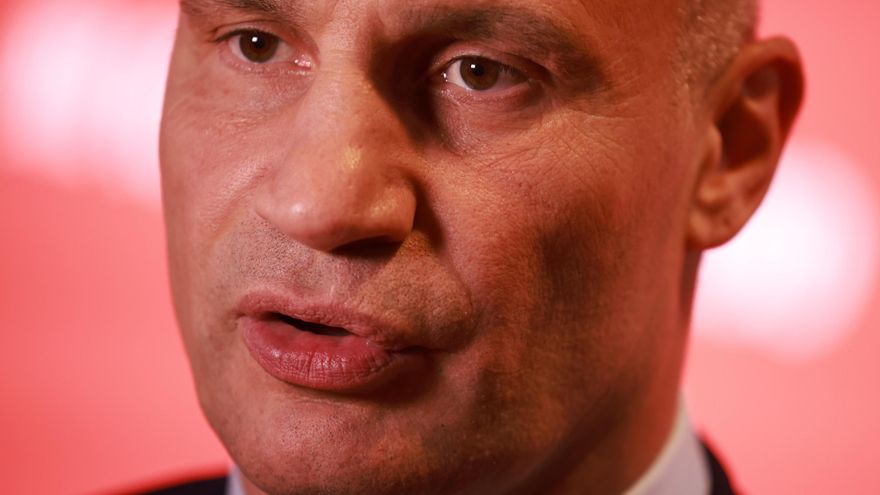 Ucrania podría verse obligada a ceder territorio a cambio de paz, según alcalde de Kiev