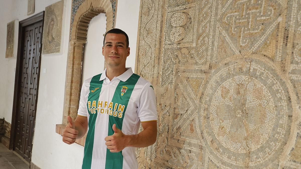 Presentación de Damián Cáceres y Jacobo Martí como nuevos jugadores del Córdoba CF en el Museo Arqueológico
