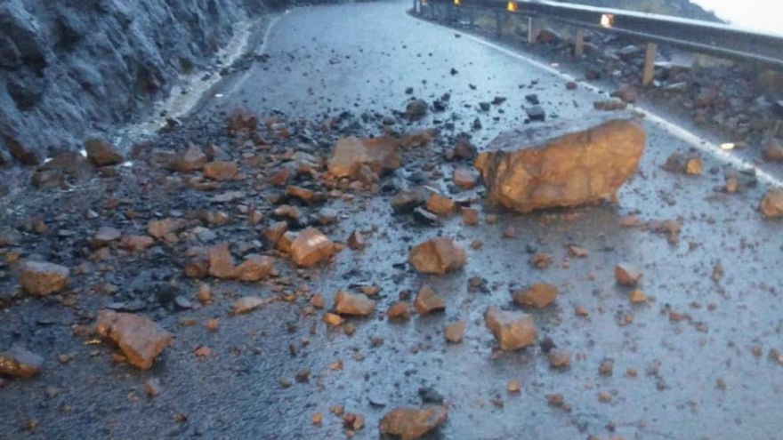 Desprendimientos de piedra en Artenara, Gran Canaria