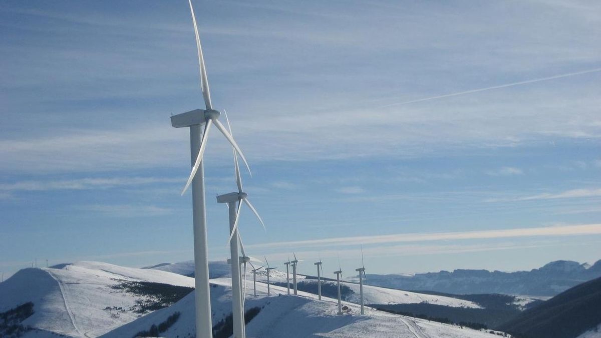 Asociación Eólica de Cantabria avisa que inversiones se pueden ir a otras CCAA si sigue la "parálisis administrativa"