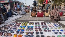 Vendedores en la zona de Colón